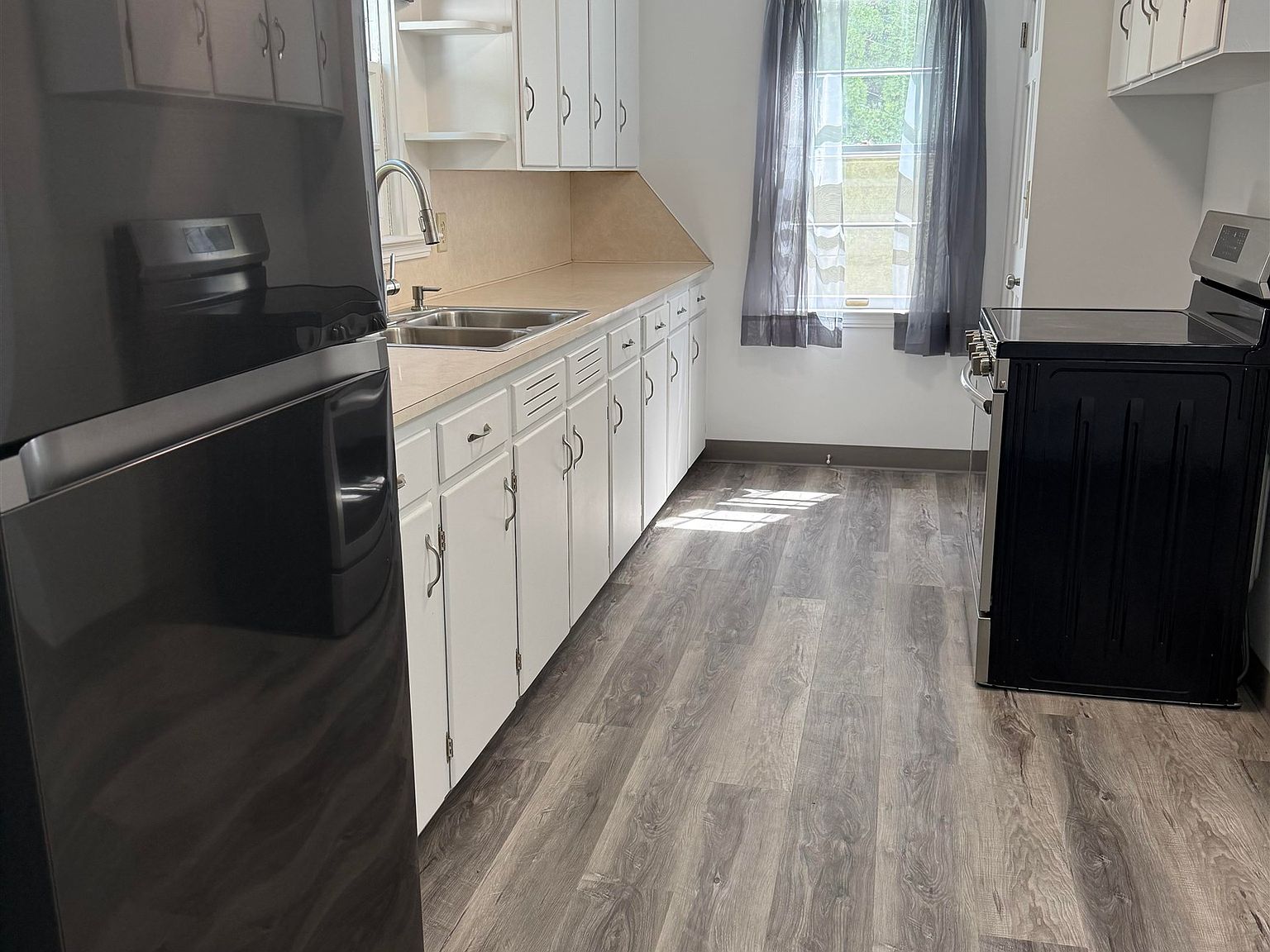 1427 W King St, image 10