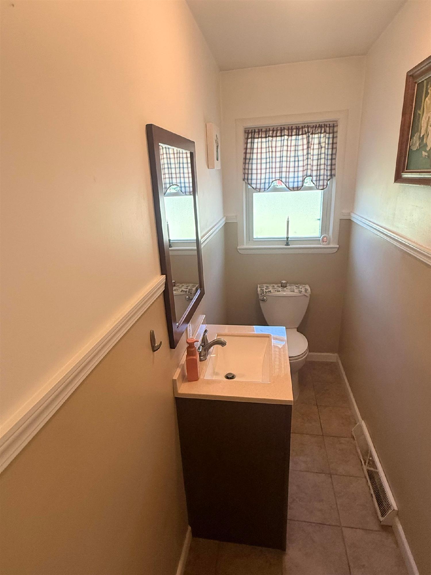 2041 Vandekarr Rd, image 17