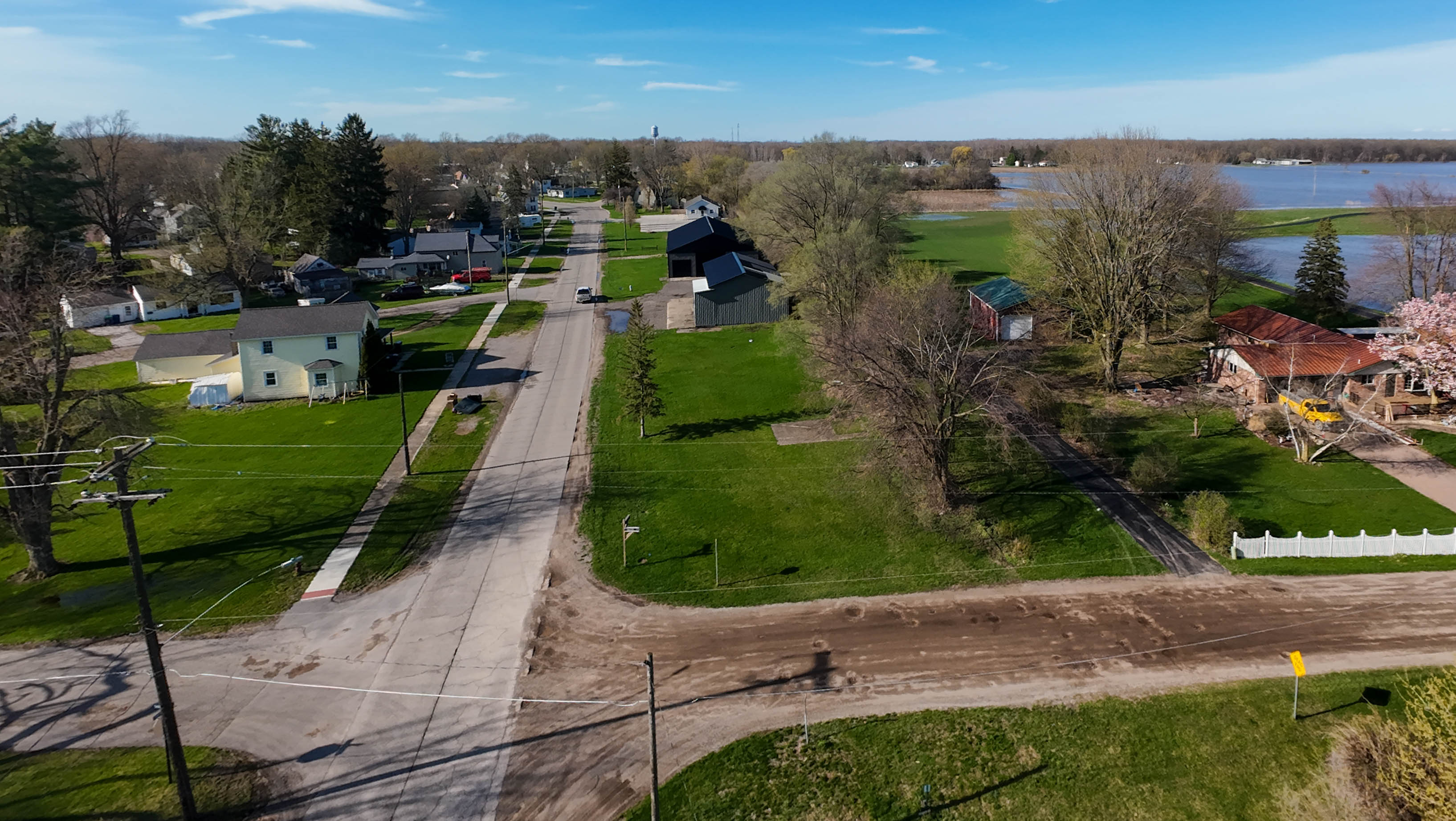 653 Chesaning St. — image 15