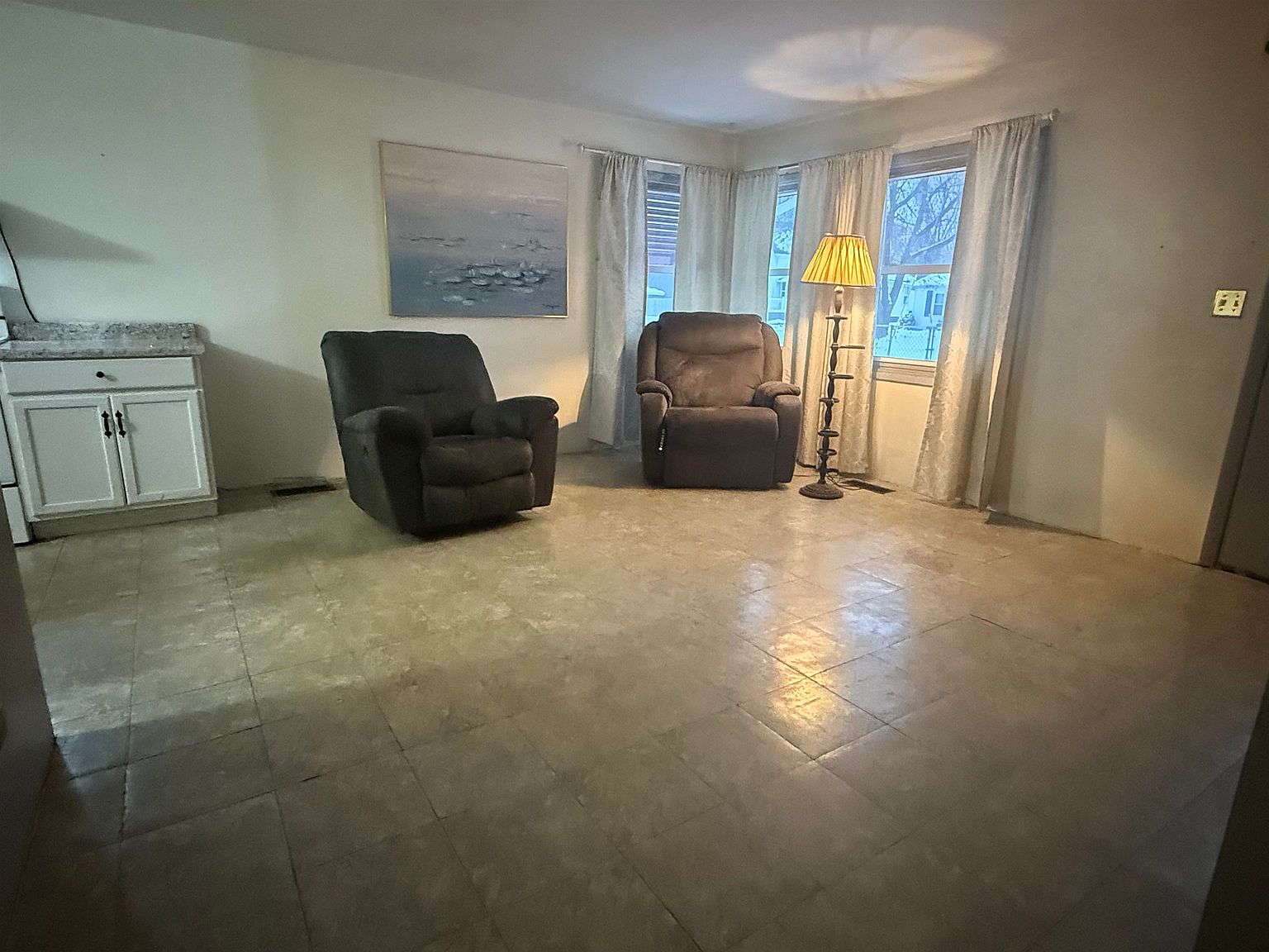 704 Isham St — image 7